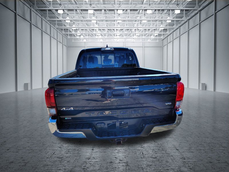 Used 2022 Toyota Tacoma SR5 AWD/4WD image 5