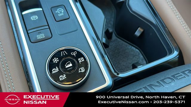 Certified 2025 Nissan Pathfinder Platinum image 19