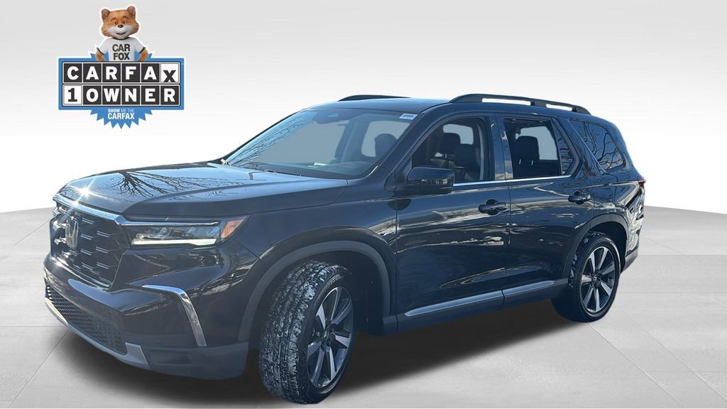Used 2024 Honda Pilot Touring image 3