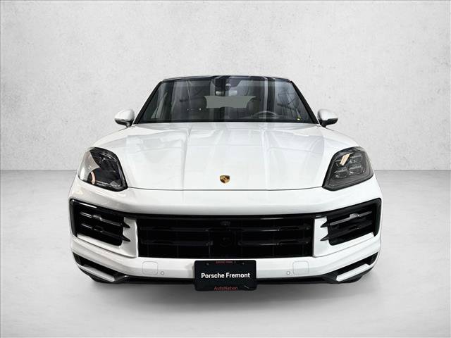 Certified 2026 Porsche Cayenne Coupe AWD/4WD image 6