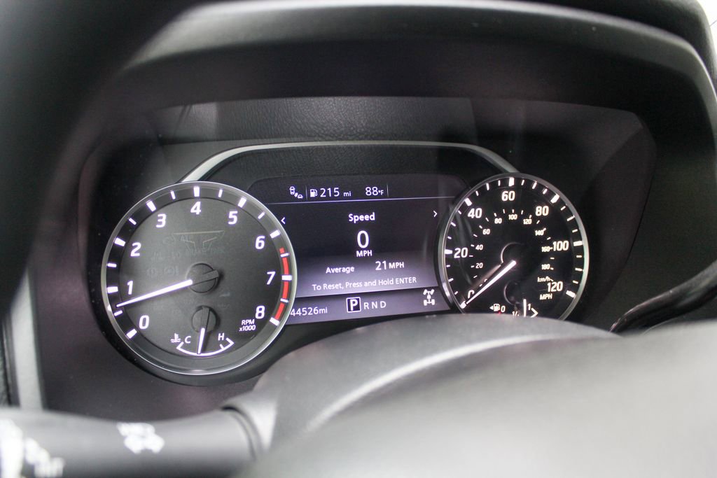 Used 2021 Nissan Titan SV w/ Accessory Utility Package image 18