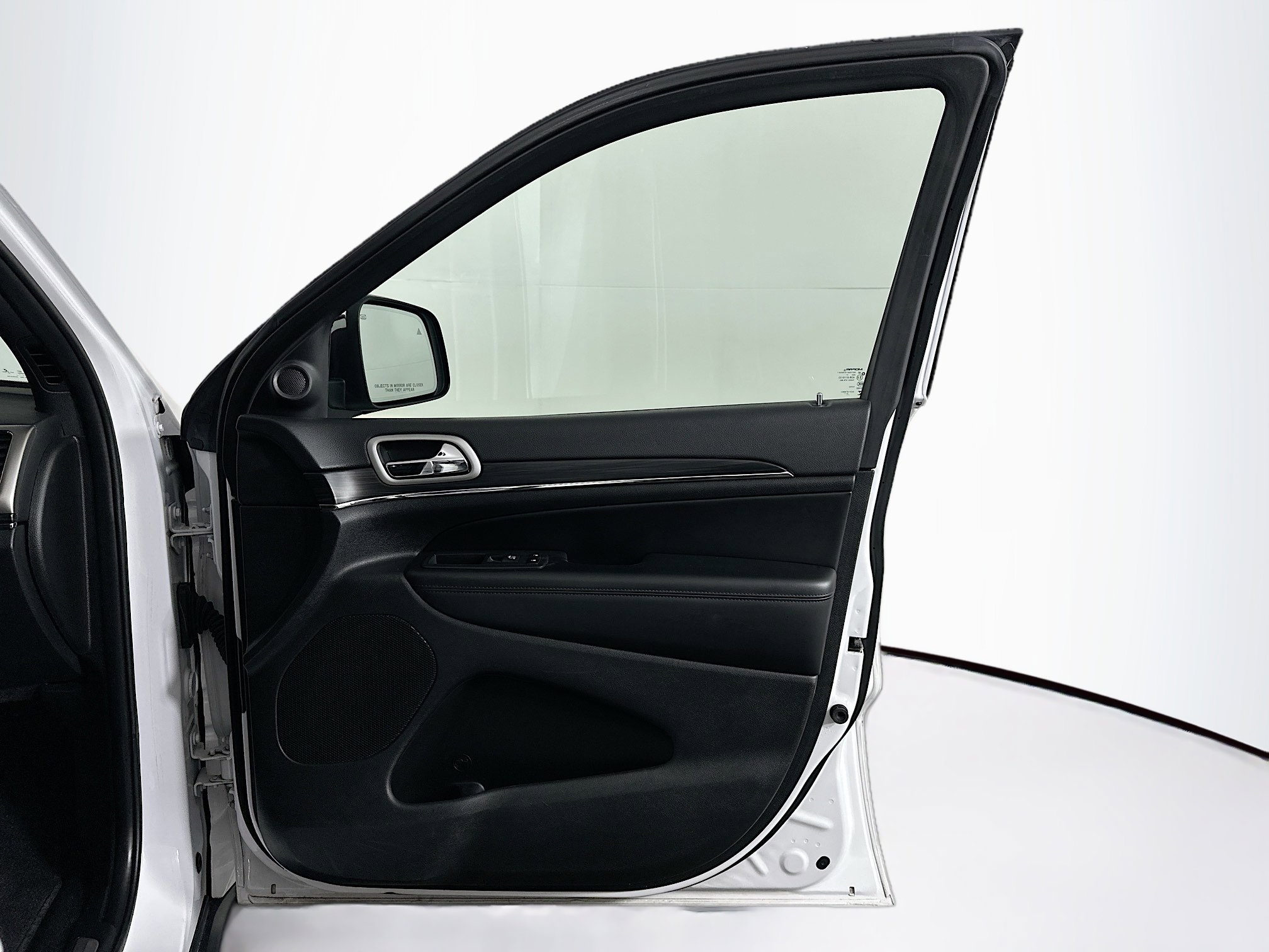 Used 2021 Jeep Grand Cherokee Limited w/ Luxury Group II image 33