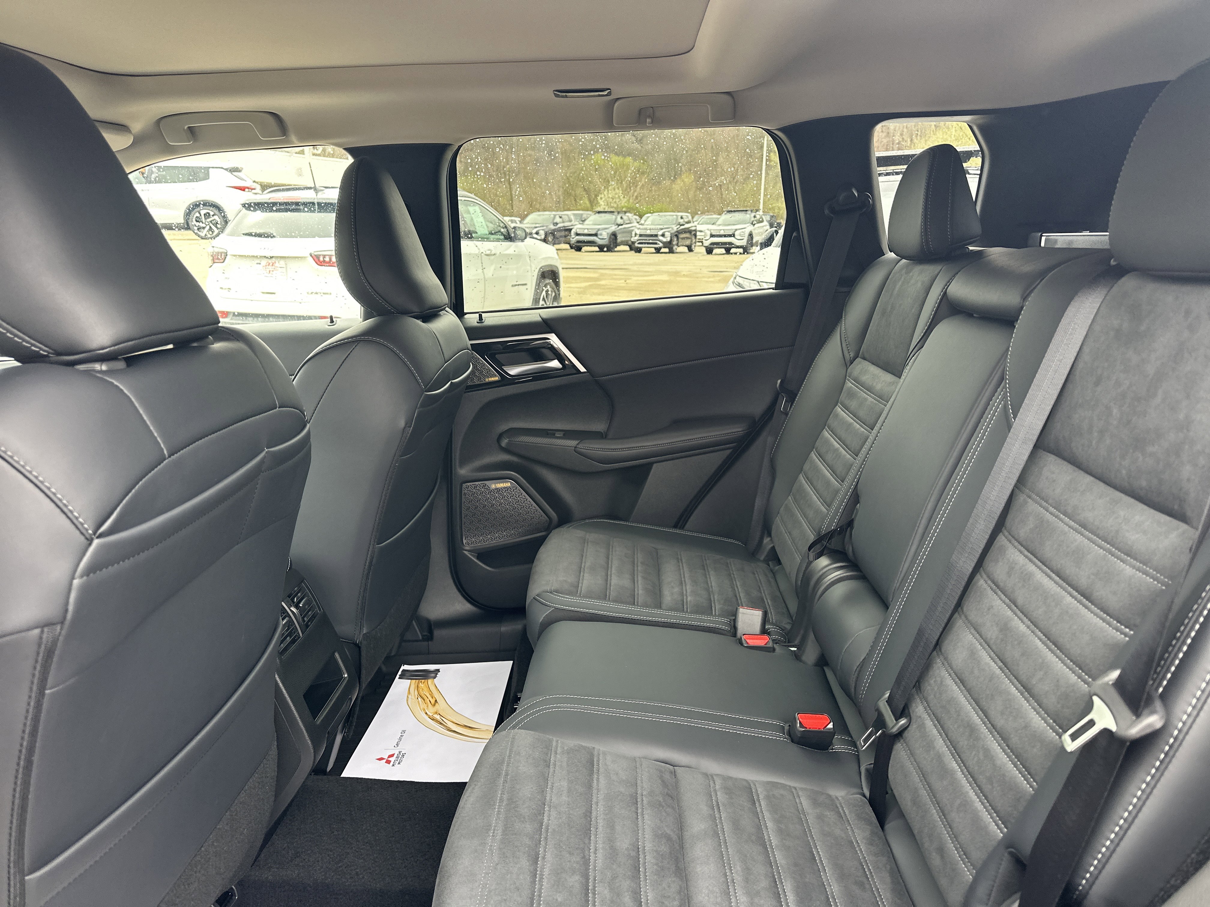 New 2026 Mitsubishi Outlander SE image 21