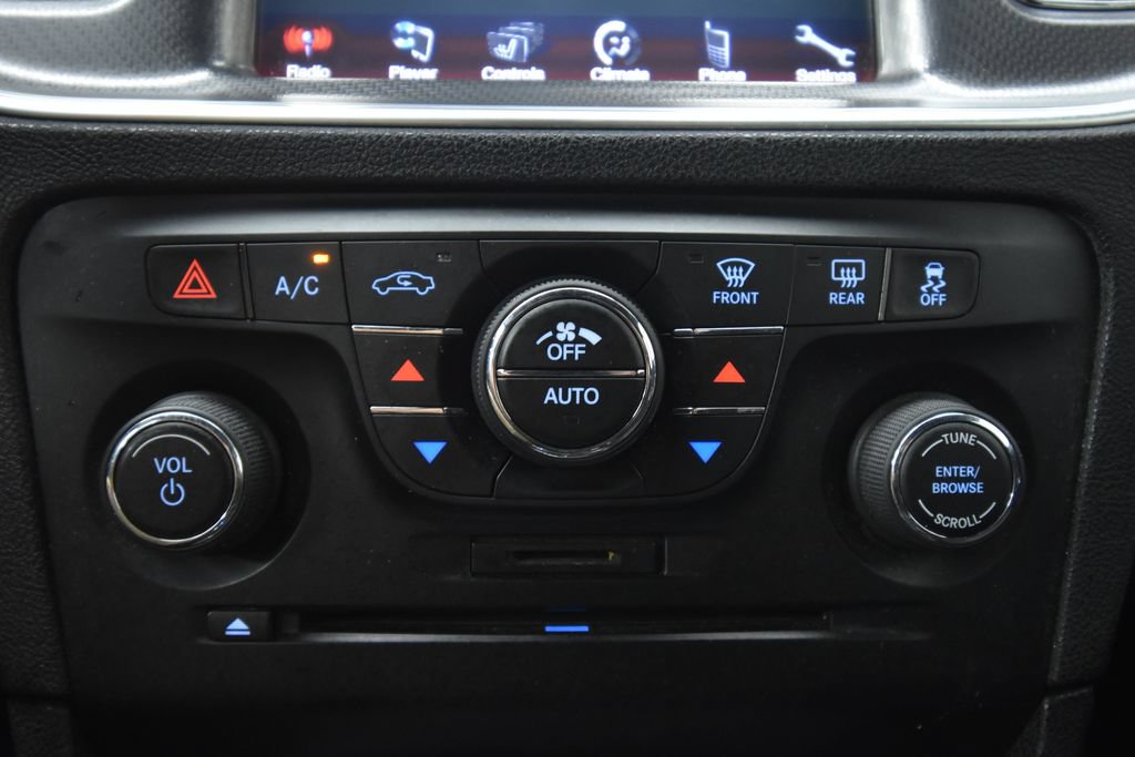 Used 2014 Dodge Charger SXT AWD/4WD image 26