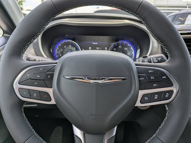 New 2026 Chrysler Pacifica Select FWD image 21