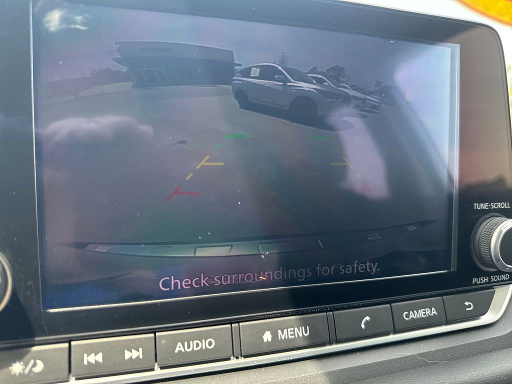 Used 2023 Nissan Rogue SV w/ SV Premium B Package image 24