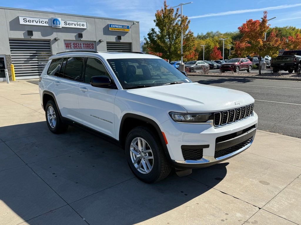 New 2025 Jeep Grand Cherokee L Laredo w/ Trailer Tow Package image 6