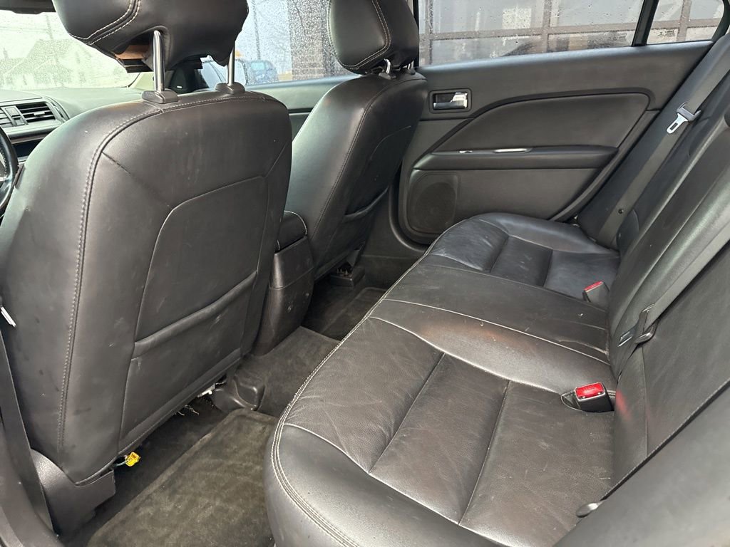 Used 2012 Ford Fusion SEL image 25