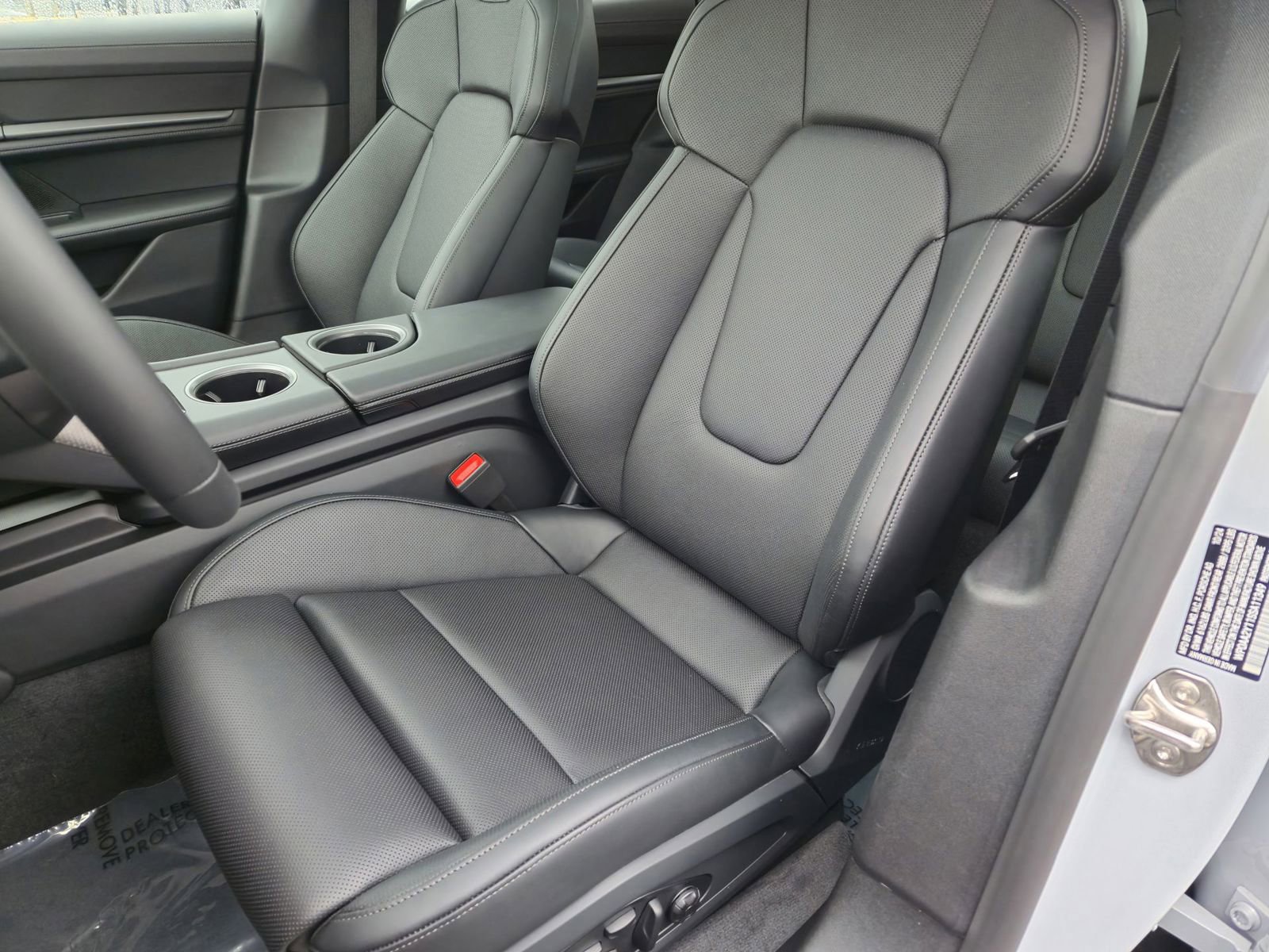 New 2025 Porsche Taycan image 5