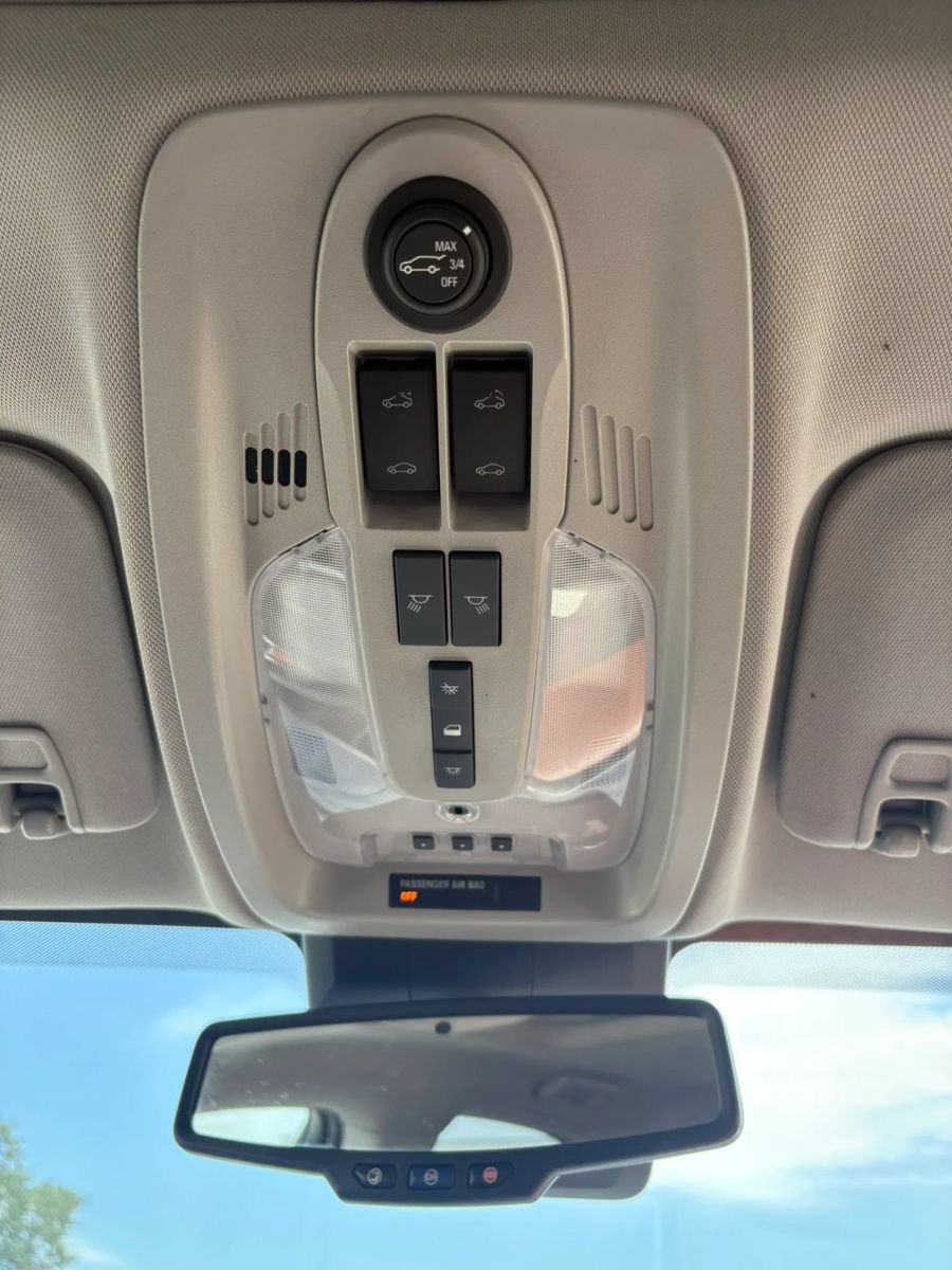 Used 2016 Chevrolet Equinox LTZ w/ Enhanced Convenience Package FWD image 23