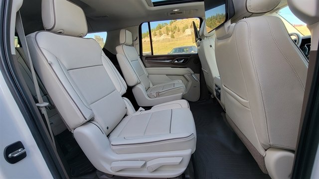 Used 2021 GMC Yukon XL Denali w/ Denali Premium Package image 53