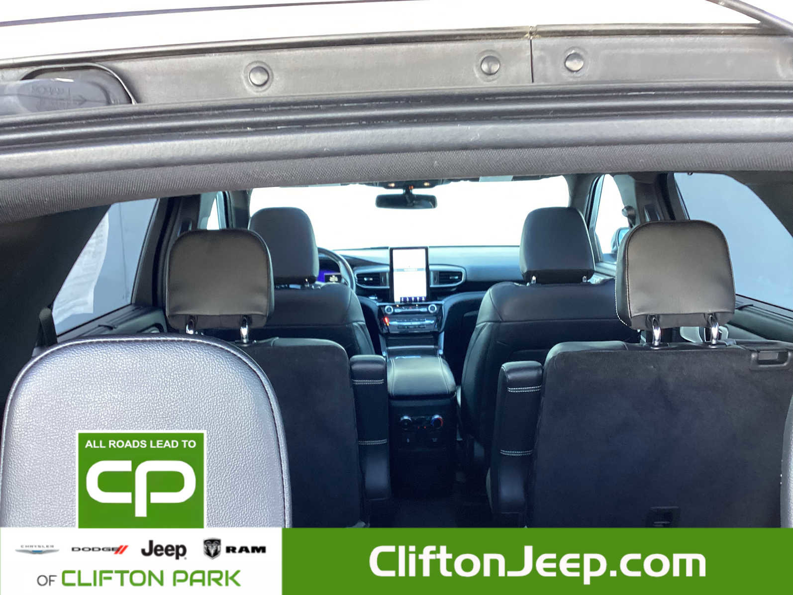 Used 2022 Ford Explorer ST w/ Equipment Group 401A image 8