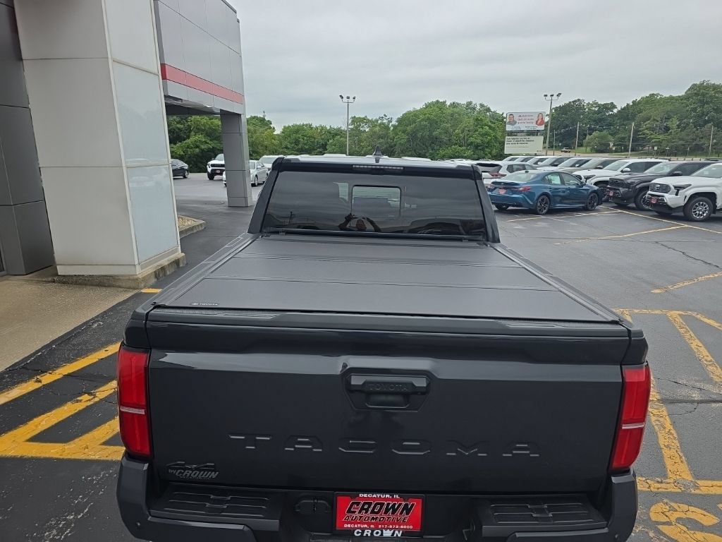 Used 2024 Toyota Tacoma TRD Sport AWD/4WD image 6