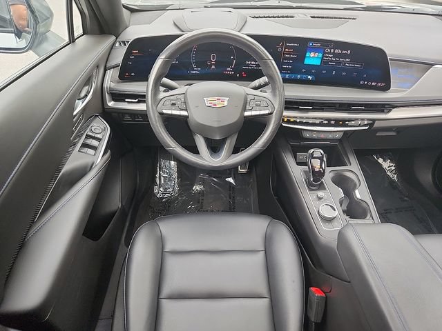 Certified 2024 Cadillac XT4 Sport w/ Technology Package FWD image 11