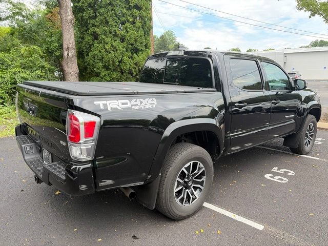Used 2022 Toyota Tacoma TRD Sport w/ Technology Package AWD/4WD image 4