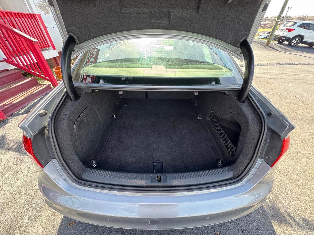 Used 2015 Audi A4 2.0T Premium Plus w/ Technology Package image 22