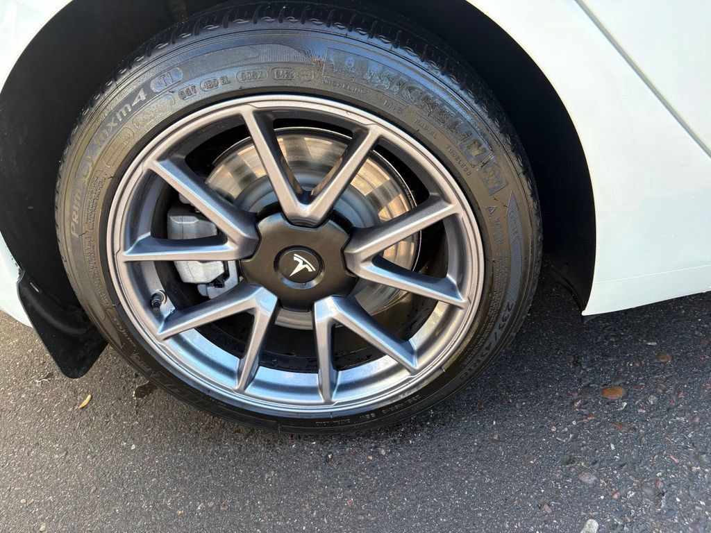 Used 2023 Tesla Model 3 Standard Range RWD image 5