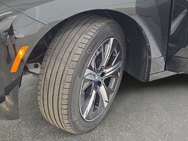 Certified 2024 BMW iX xDrive50 w/ Sport Package AWD/4WD image 29