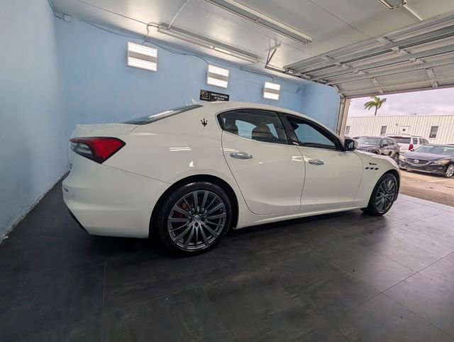 Used 2022 Maserati Ghibli Modena Q4 image 14
