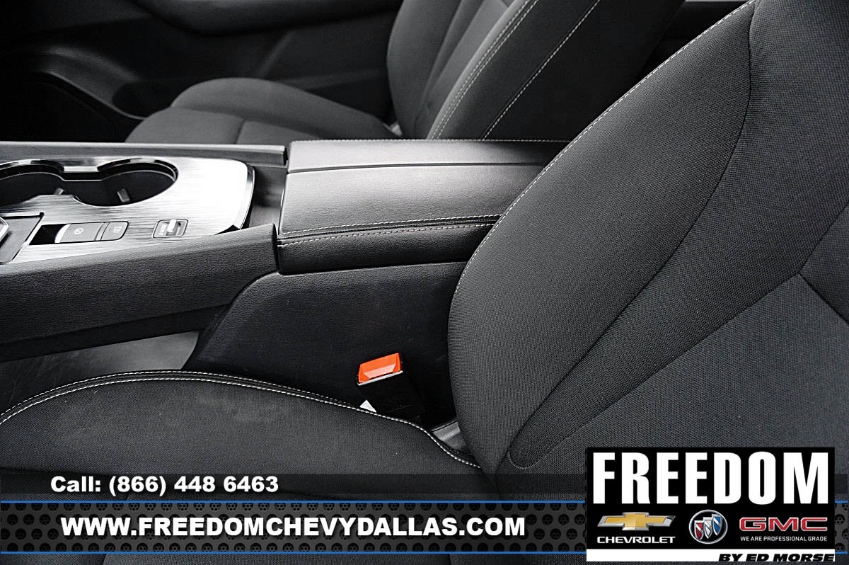 Used 2024 Nissan Rogue S FWD image 31