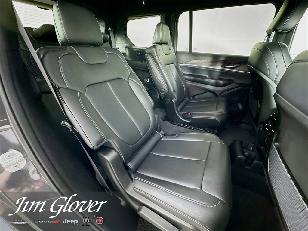 Used 2025 Jeep Grand Cherokee L Limited image 21