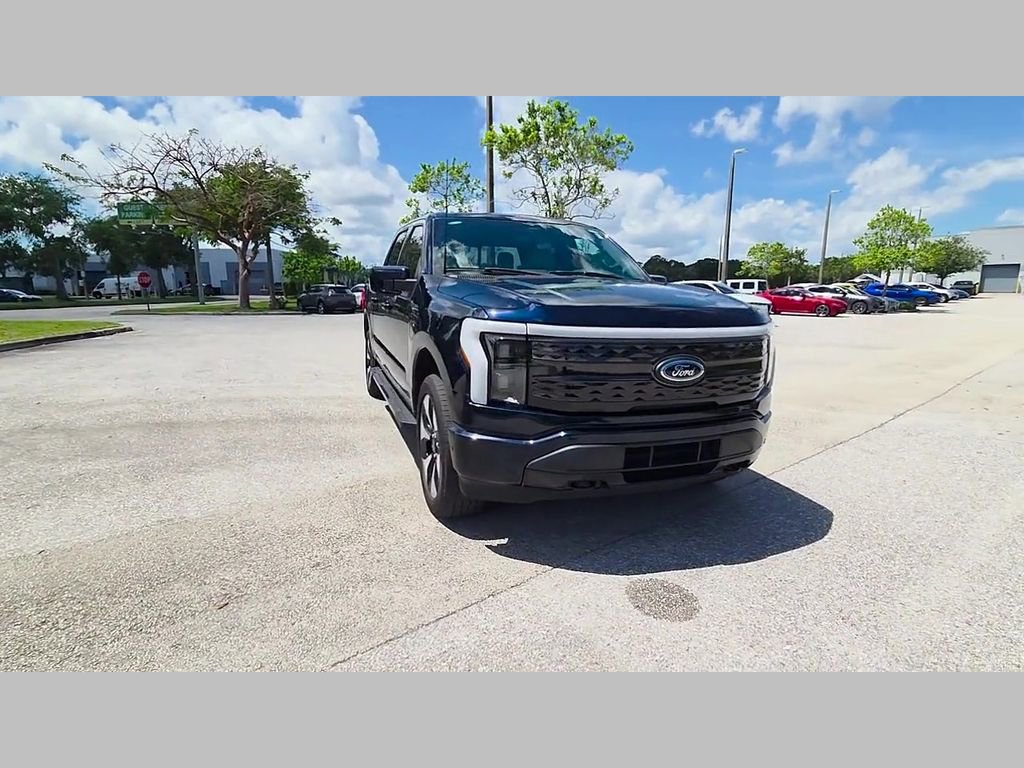 Used 2023 Ford F150 Lightning Platinum AWD/4WD image 52