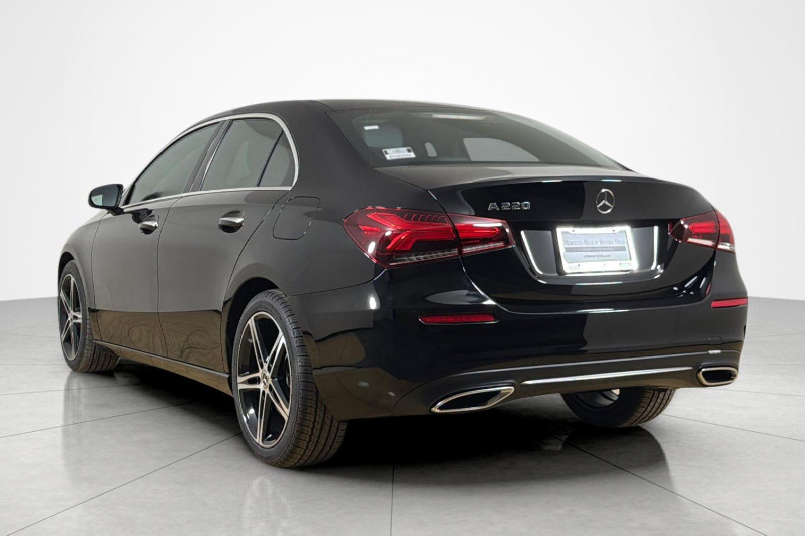Used 2019 Mercedes-Benz A 220 image 3