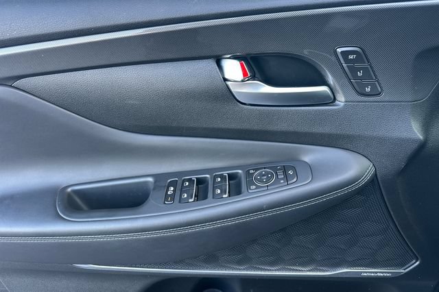 Used 2022 Hyundai Santa Fe Limited FWD image 12