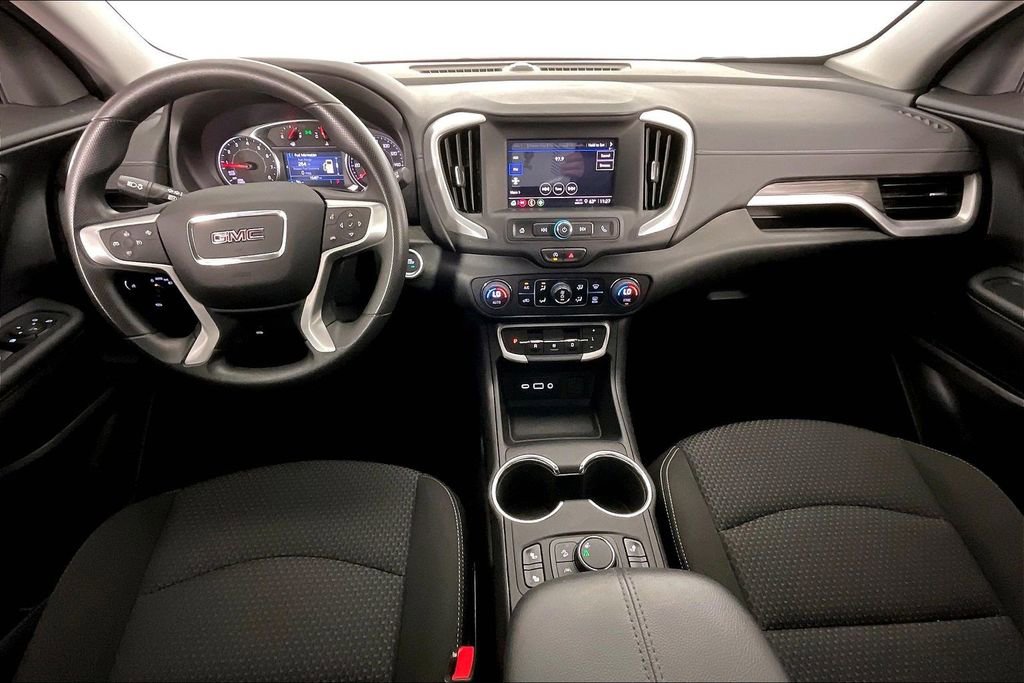 Used 2024 GMC Terrain SLE w/ Driver Convenience Package image 21