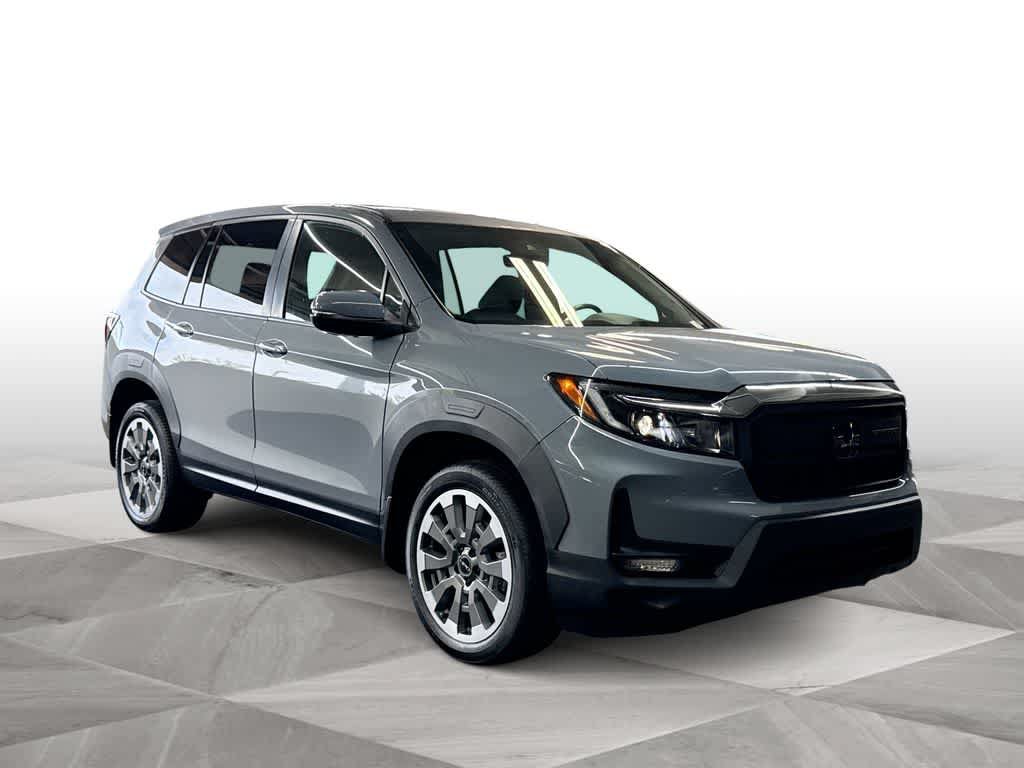 Used 2024 Honda Passport EX-L image 2