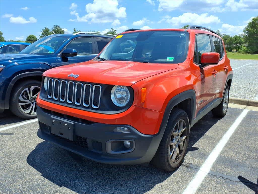 Used 2017 Jeep Renegade Latitude w/ Cold Weather Group AWD/4WD image 2