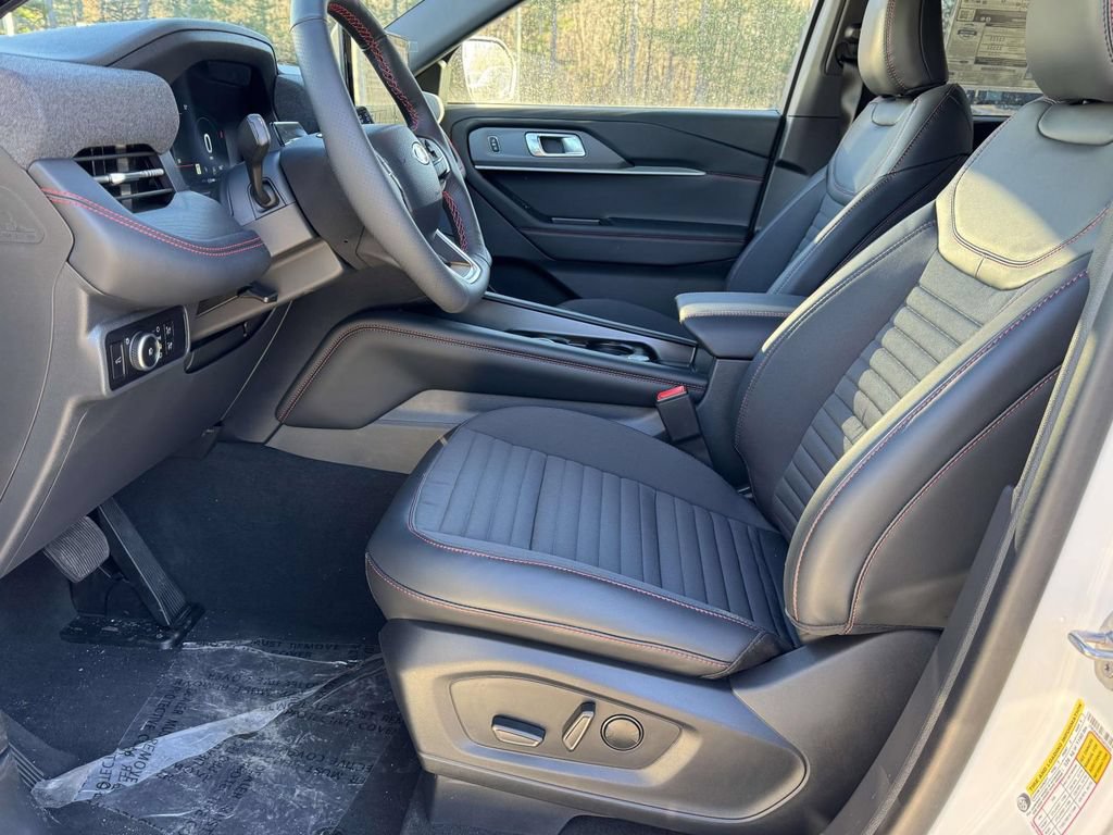 New 2026 Ford Explorer ST-Line w/ ST-Line Street Pack AWD/4WD image 20