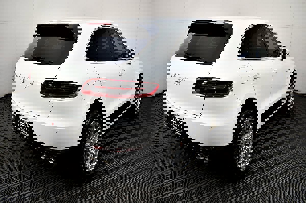 Used 2016 Porsche Macan S image 7