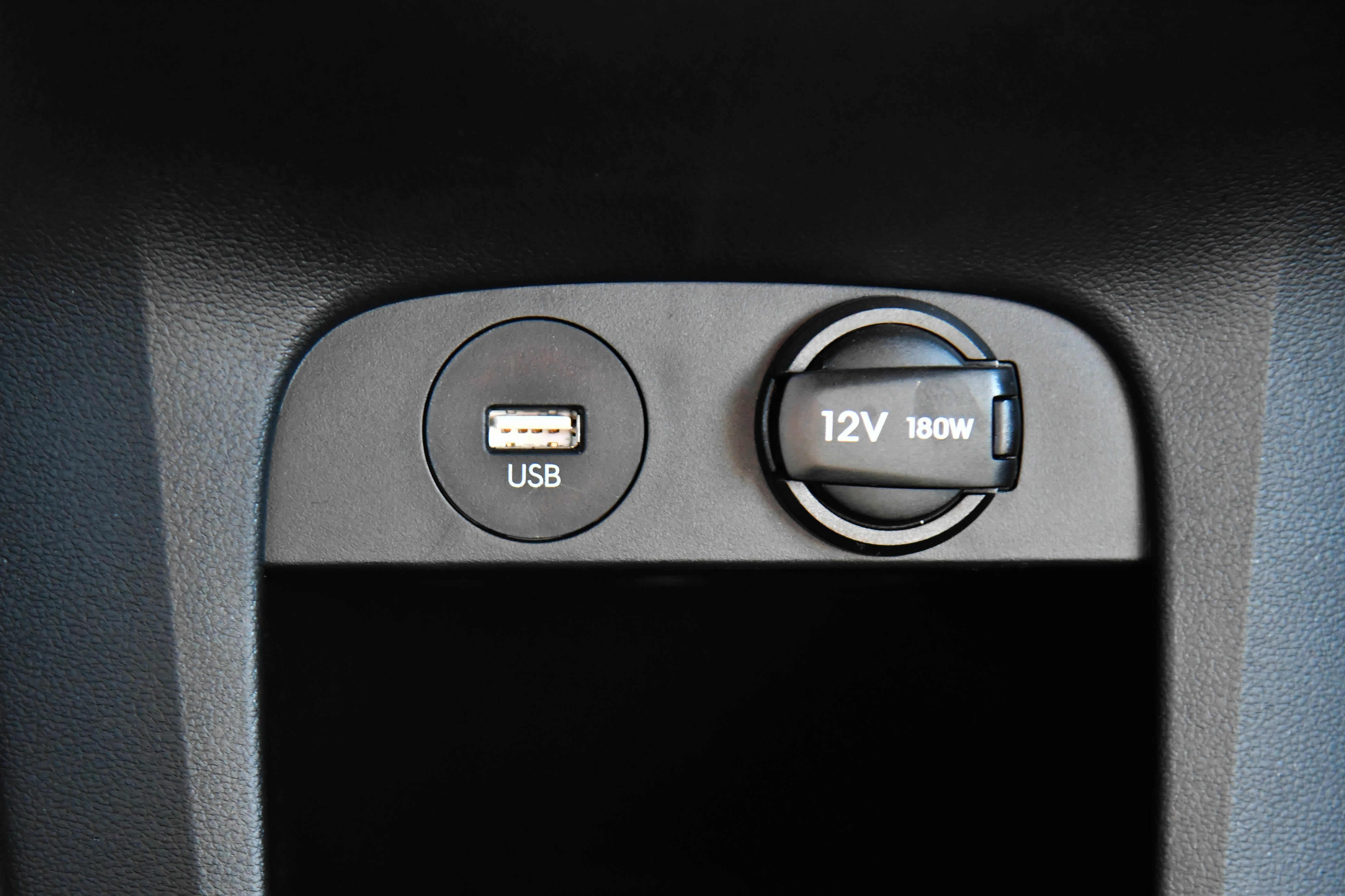 Used 2024 Hyundai Ioniq 5 SE image 27