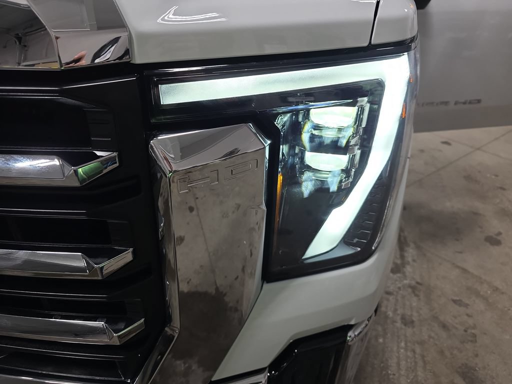 Used 2026 GMC Sierra 2500 SLT AWD/4WD image 31