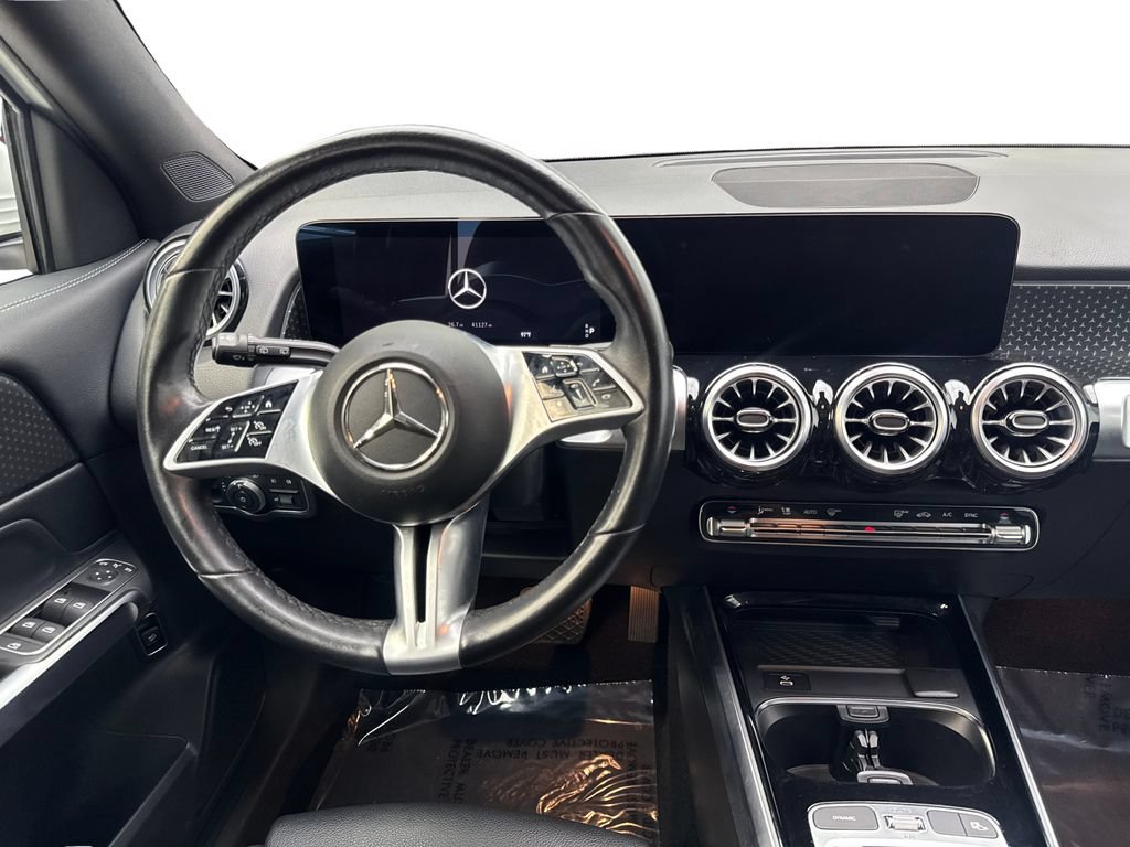 Used 2025 Mercedes-Benz GLB 250 4MATIC image 51