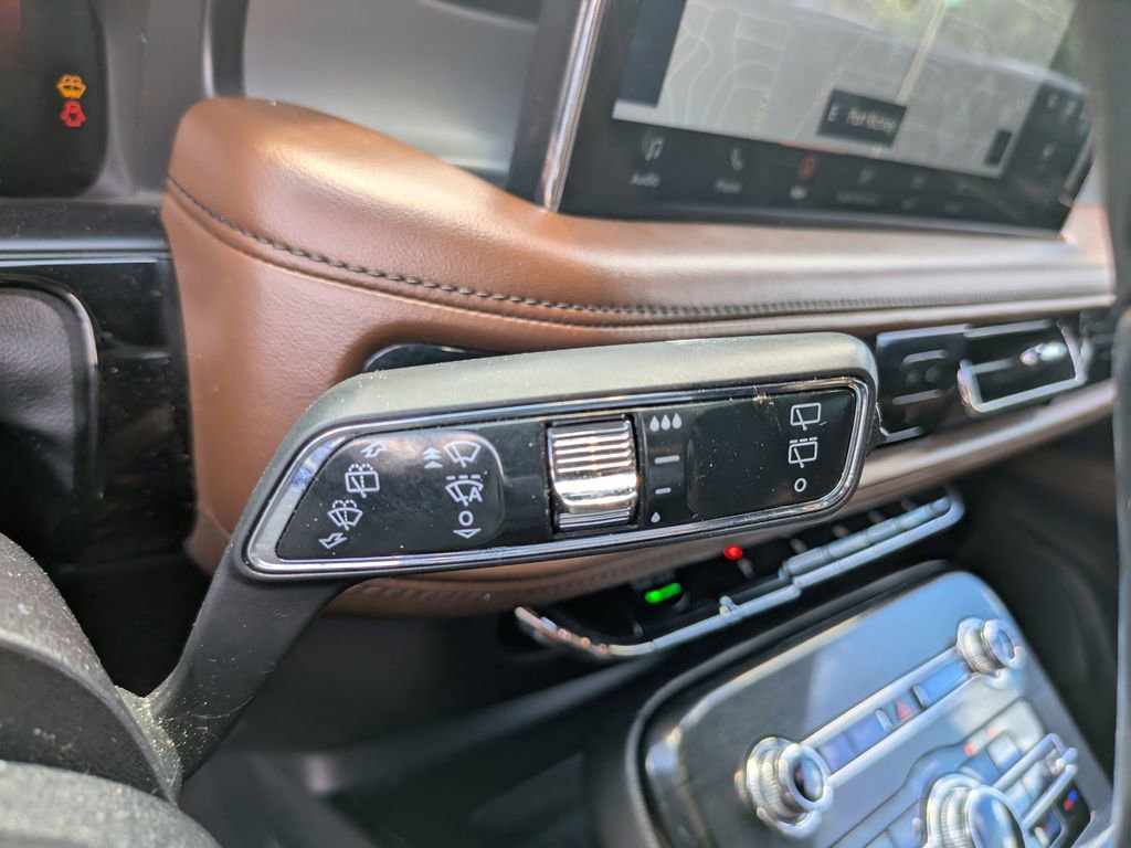 Used 2021 Lincoln Nautilus Reserve w/ Equipment Group 201A AWD/4WD image 33