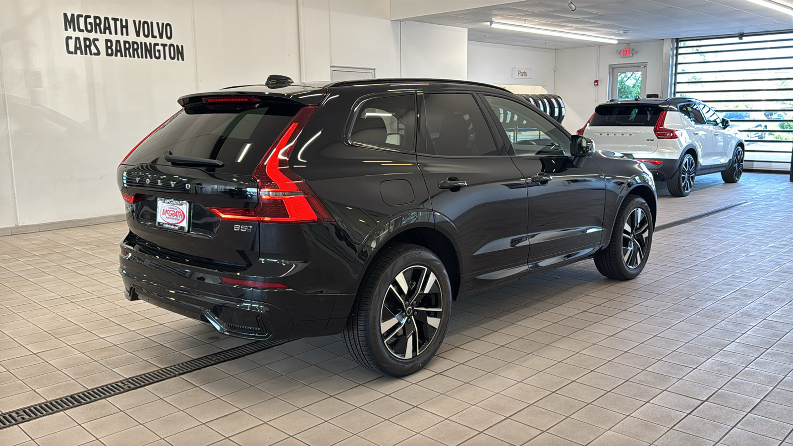 New 2026 Volvo XC60 B5 Plus w/ Climate Package AWD/4WD image 5