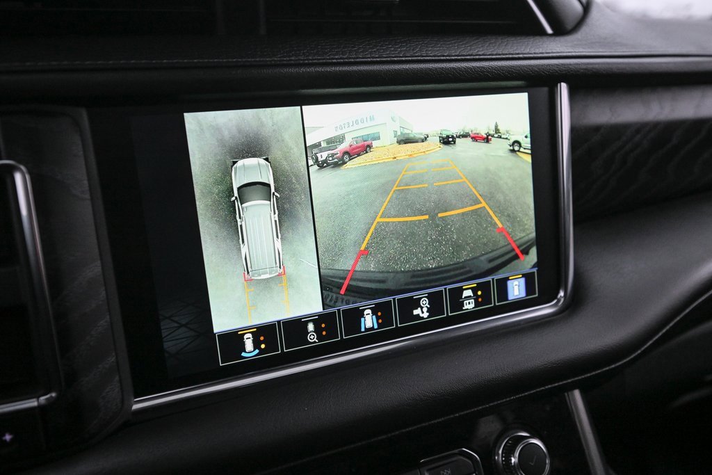 Used 2023 GMC Yukon XL Denali image 36