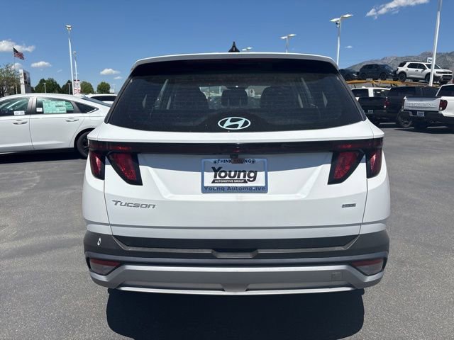 Used 2025 Hyundai Tucson SE AWD/4WD image 4