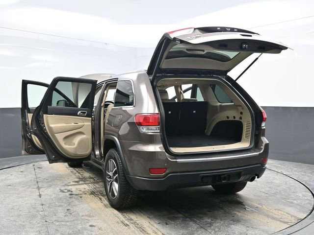 Used 2021 Jeep Grand Cherokee Limited w/ Trailer Tow Group IV image 35