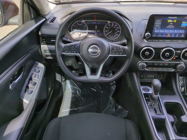 Used 2024 Nissan Sentra SV FWD image 15