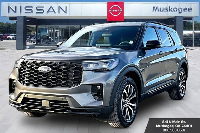 Used 2026 Ford Explorer ST-Line image 3