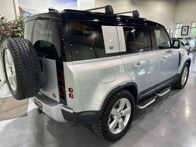 Used 2020 Land Rover Defender 110 First Edition AWD/4WD image 27