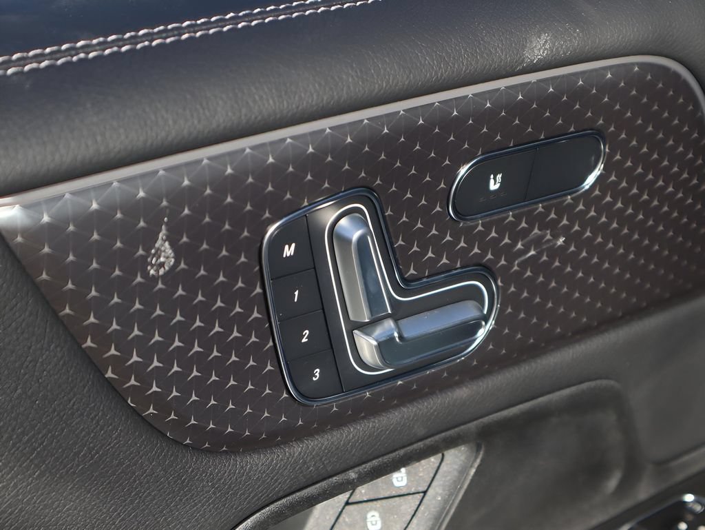 New 2026 Mercedes-Benz GLB 250 4MATIC image 25