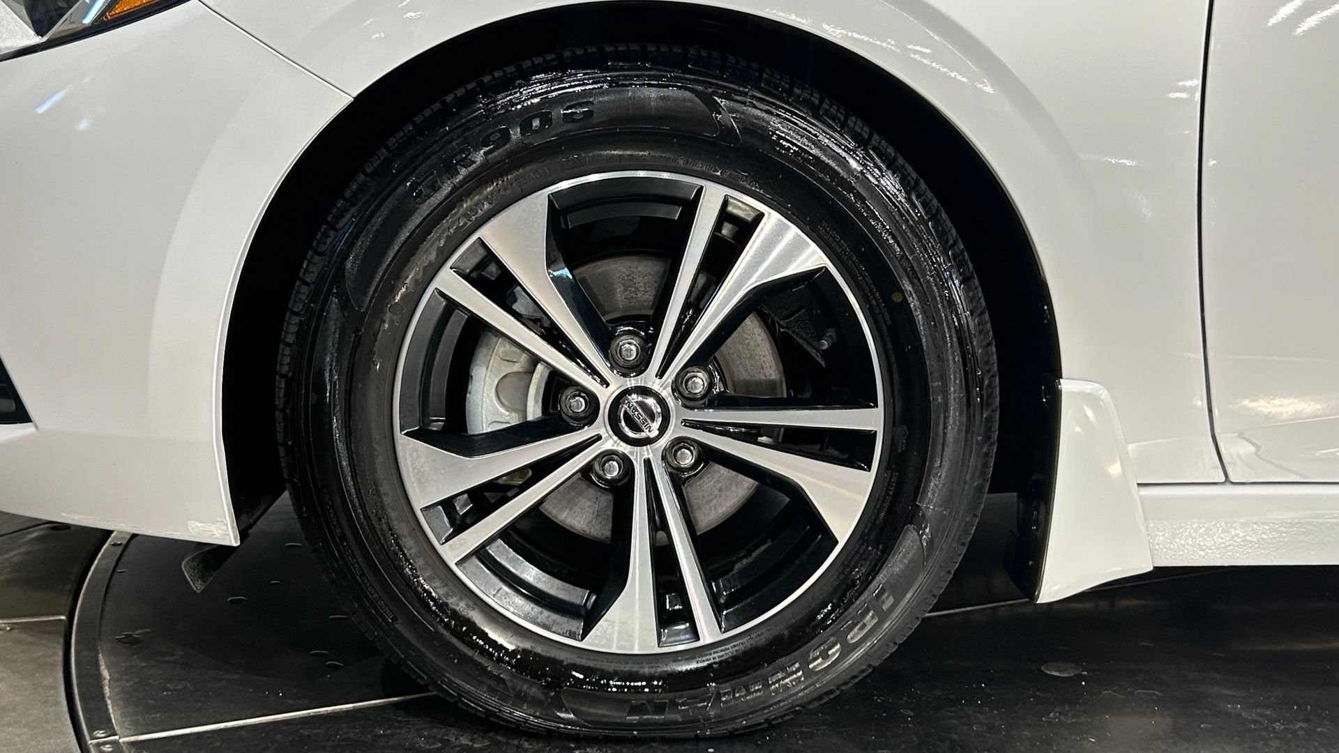 Used 2021 Nissan Sentra SV FWD image 22