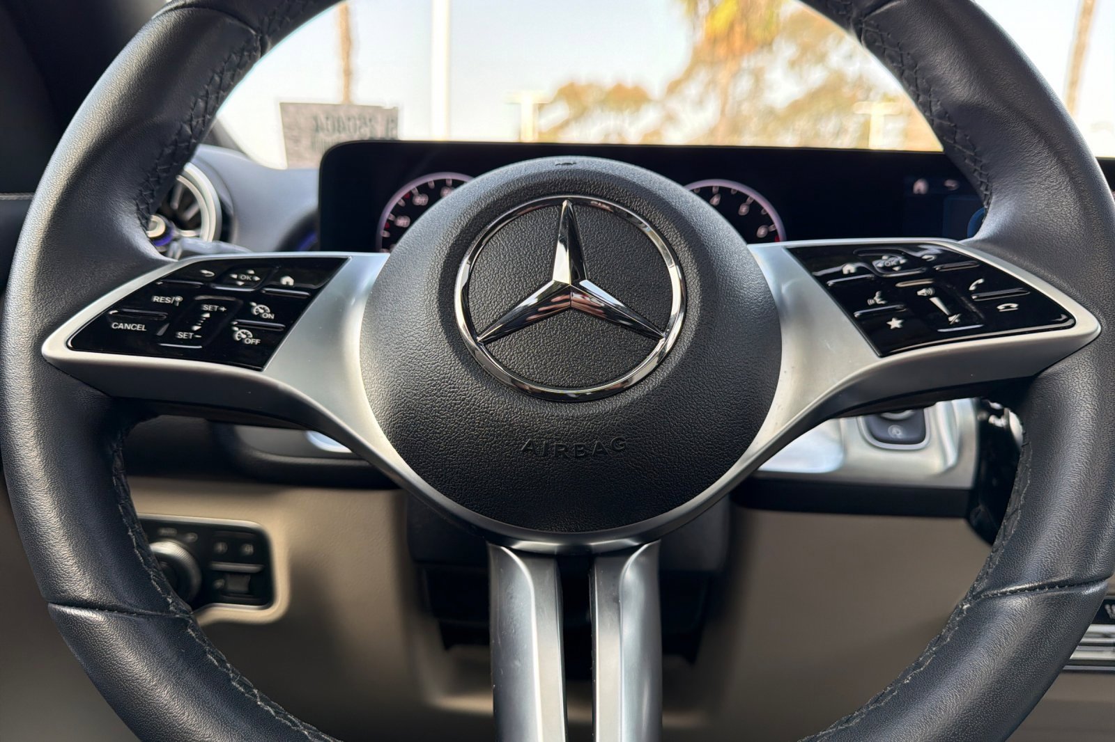 Certified 2025 Mercedes-Benz GLB 250 image 26