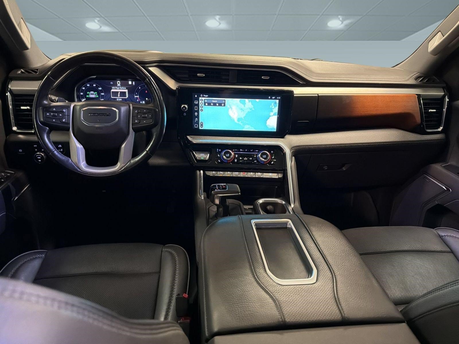 Used 2022 GMC Sierra 1500 Denali w/ Denali Reserve Package AWD/4WD image 14