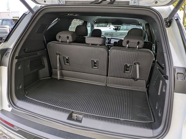 New 2026 Chevrolet Traverse LT w/ Driver Confidence Package image 27