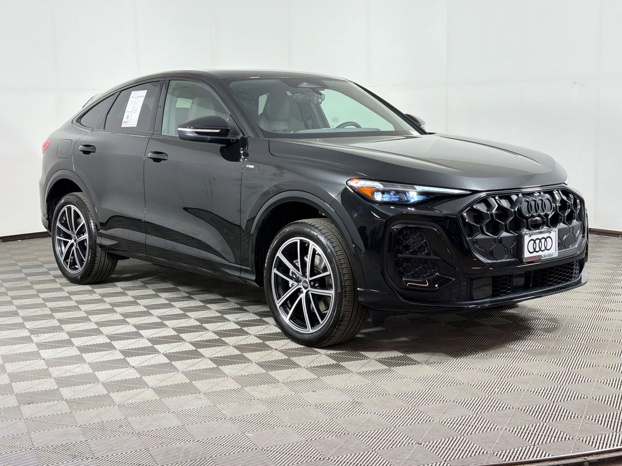 New 2026 Audi Q5 Premium Plus AWD/4WD image 7